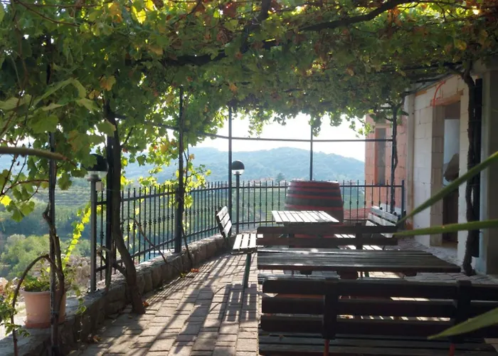 Bed & Breakfast Agritourism Kren Dobrovo