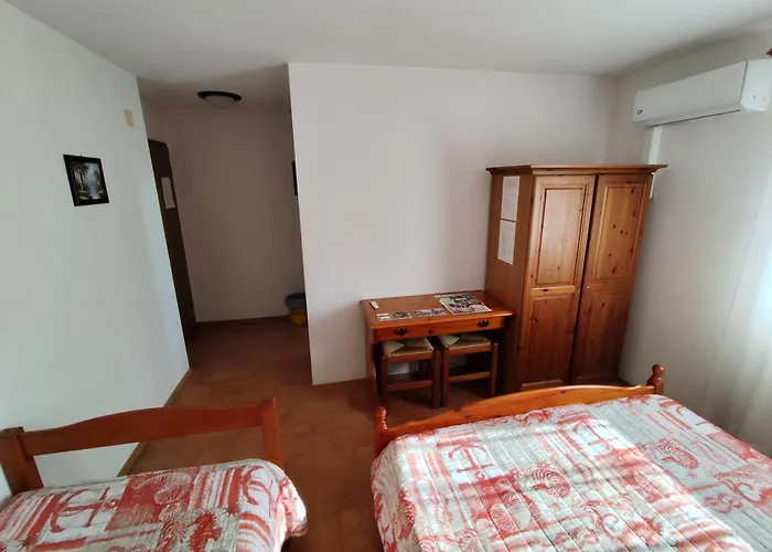 Agritourism Kren Bed and breakfast Dobrovo